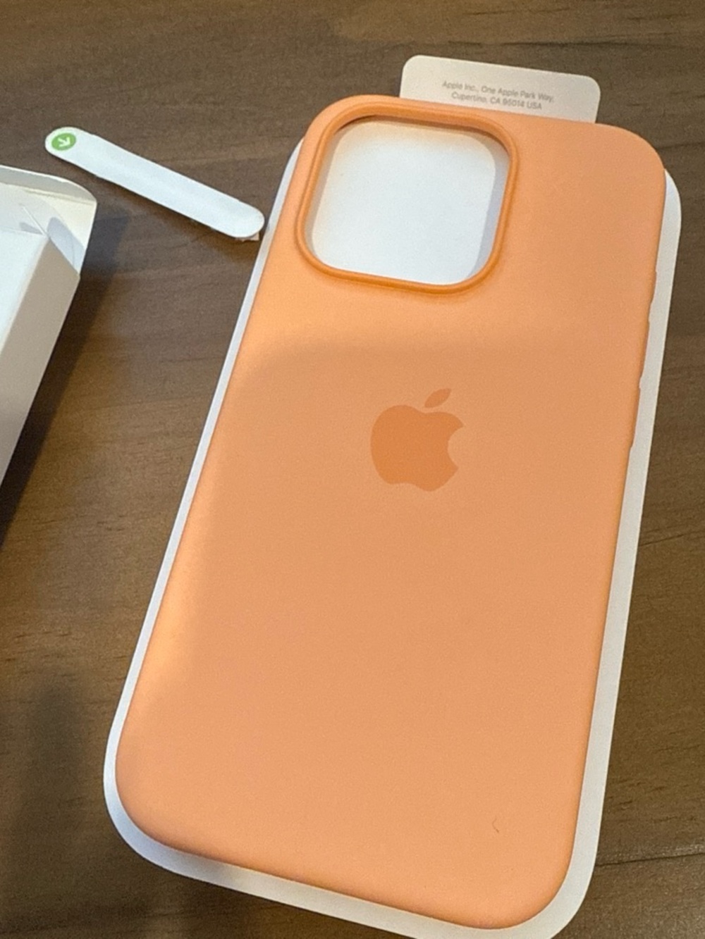 Apple iPhone 15 Pro MagSafe Silicone Case Orange Sorbet - Picture 2 of 4